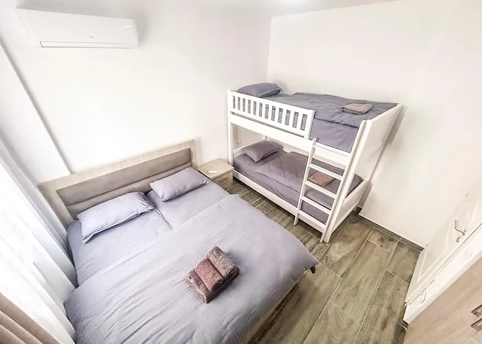 Sunrise Golem (Tirana)