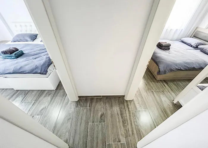 Sunrise Apartment Golem (Tirana)