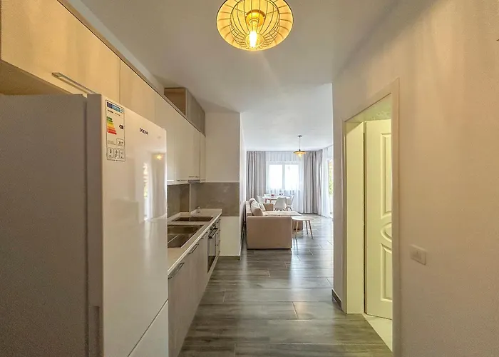 Sunrise Apartment Golem (Tirana)