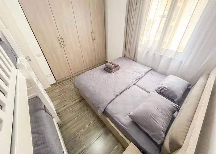 Sunrise Apartment Golem (Tirana)
