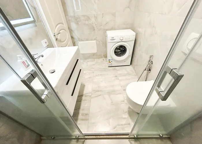 Sunrise Apartment Golem (Tirana)