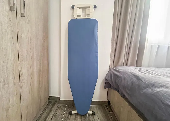 Sunrise Golem (Tirana)