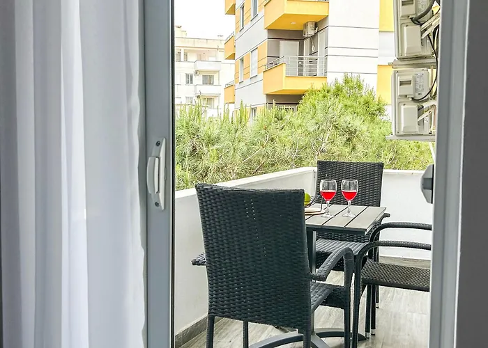 Sunrise Golem (Tirana)